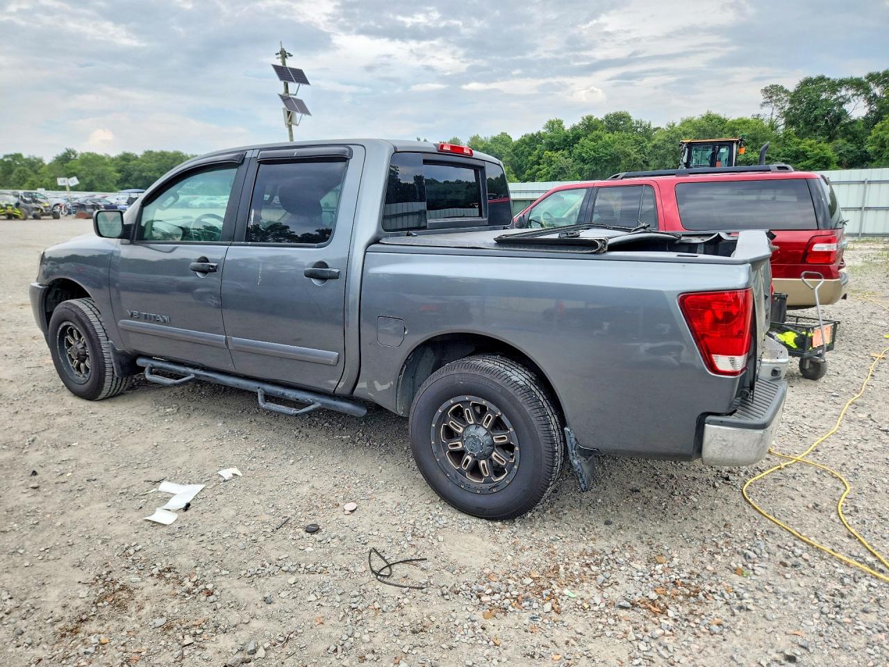 Nissan Titan Sv