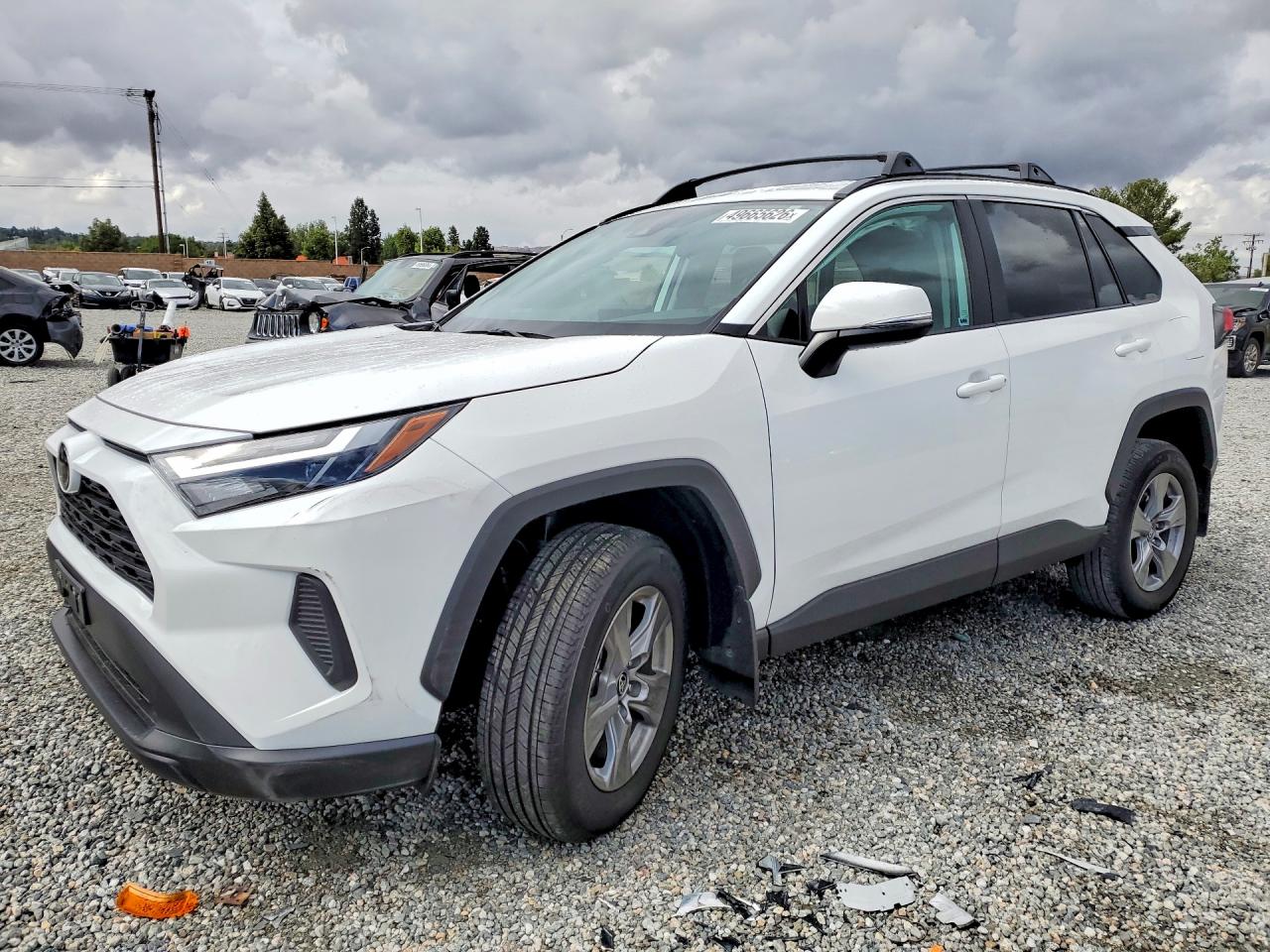 Salvage Toyota RAV4 Image