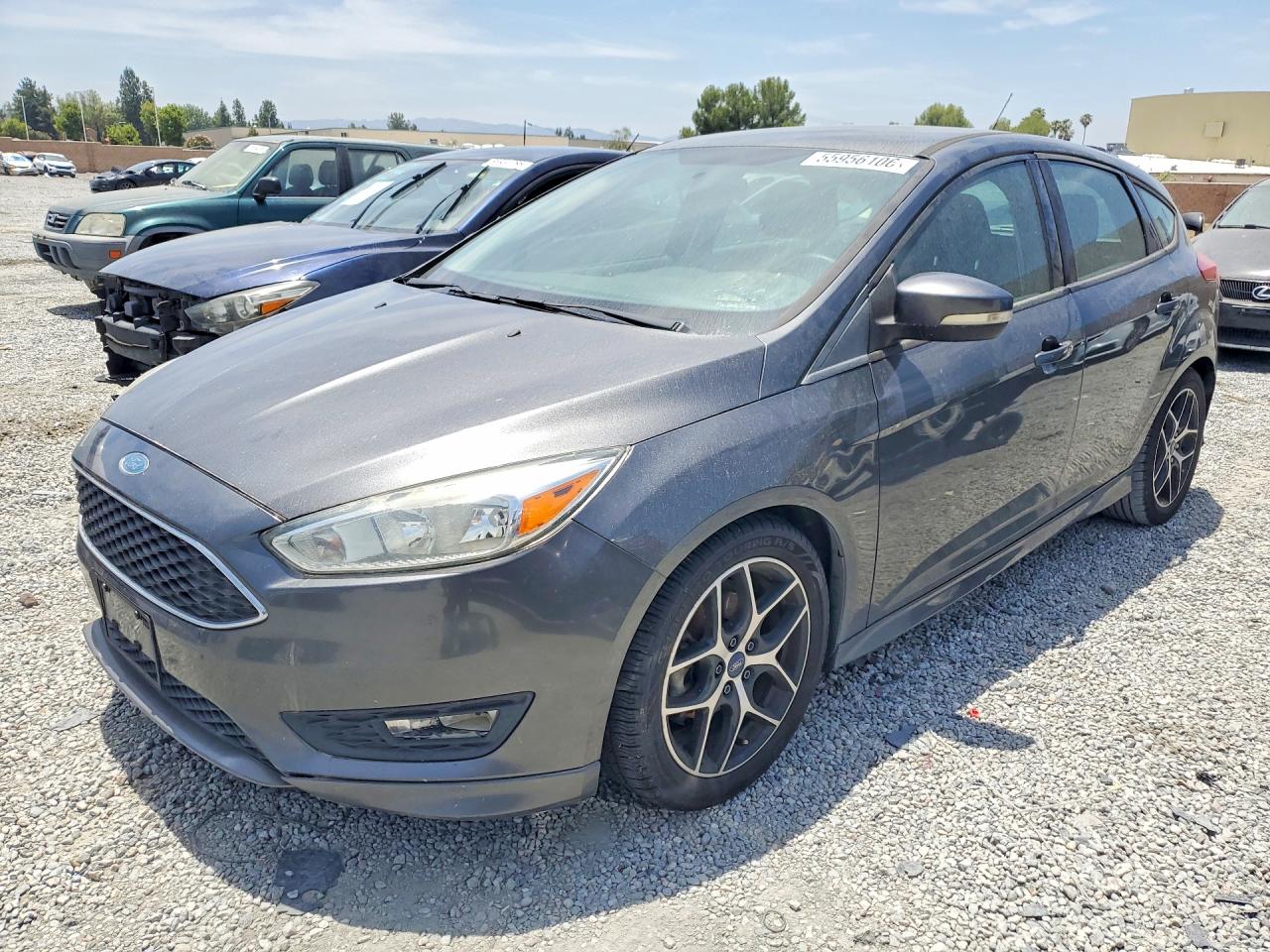 Salvage Ford Focus Image