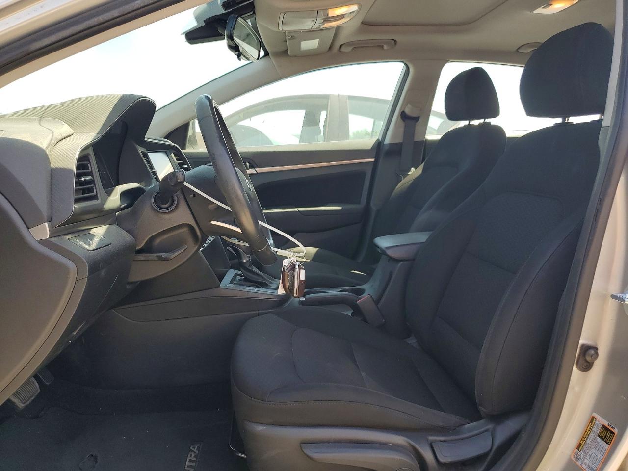 Hyundai ELANTRA Value Edition