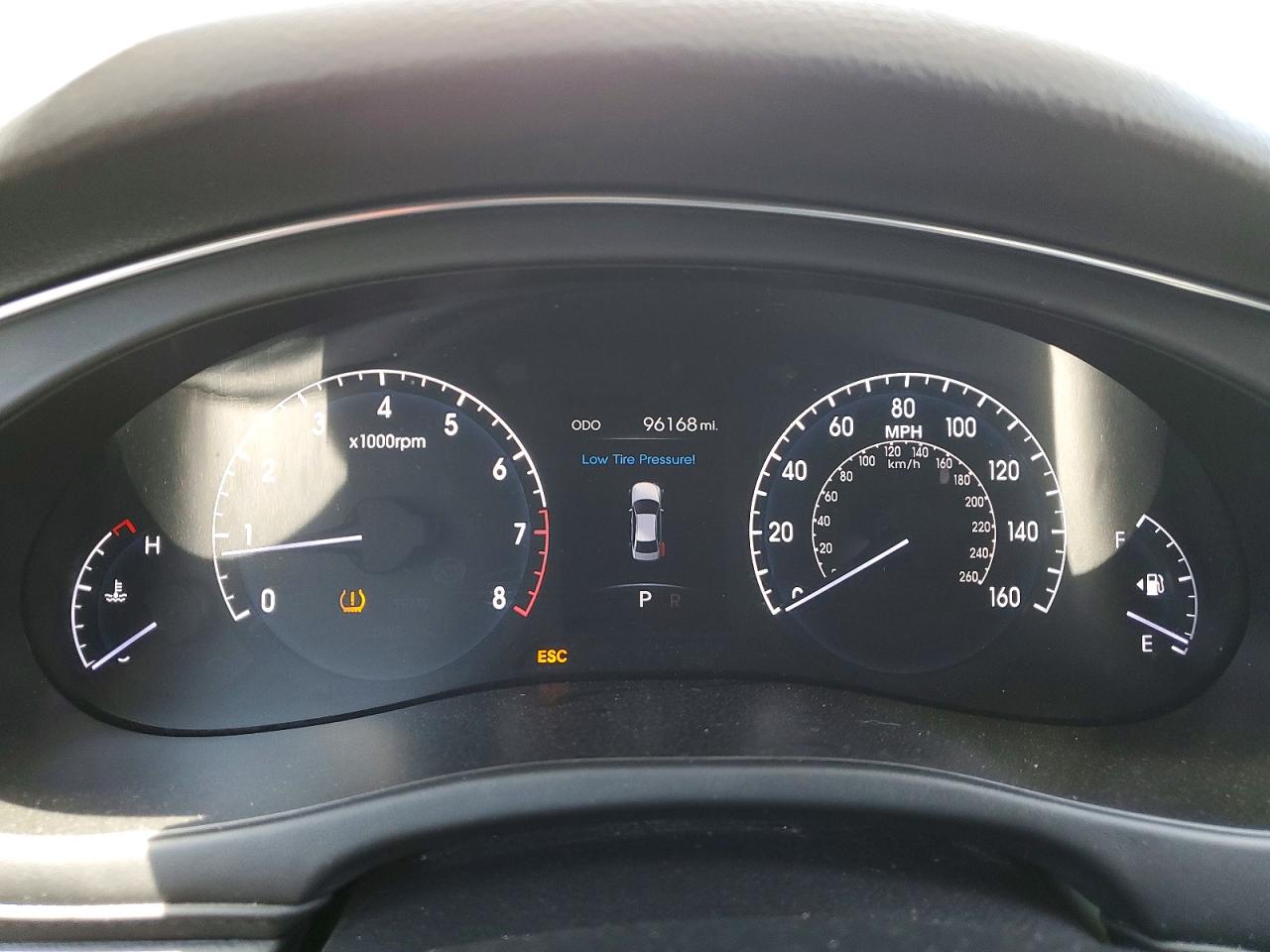 Hyundai Genesis 5.0l