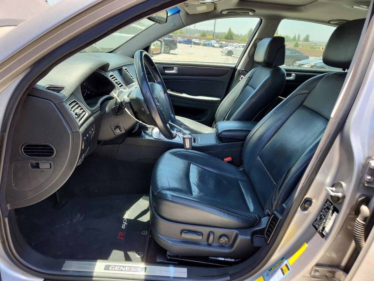 Hyundai Genesis 5.0l
