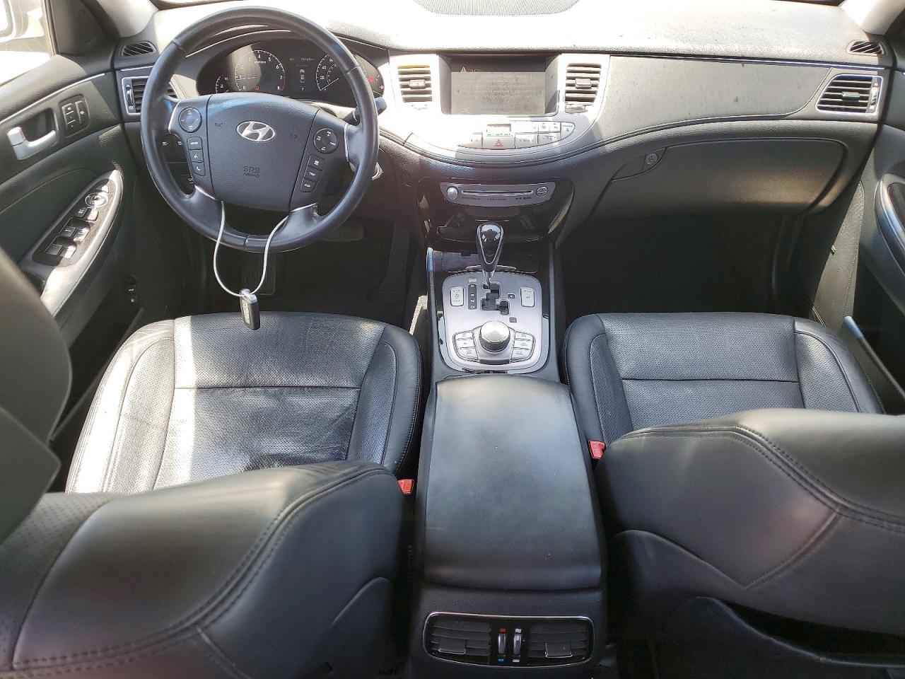 Hyundai Genesis 5.0l
