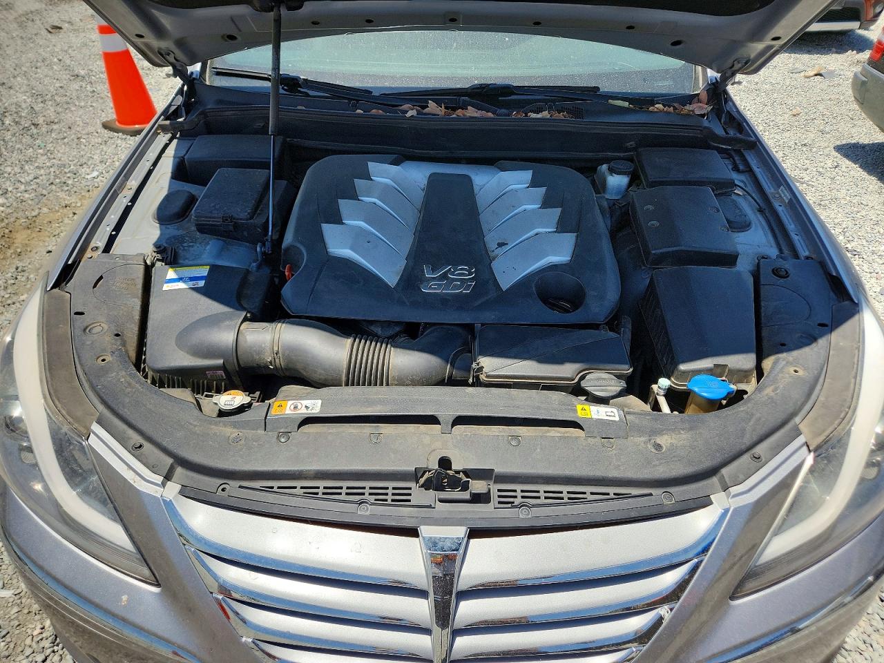 Hyundai Genesis 5.0l