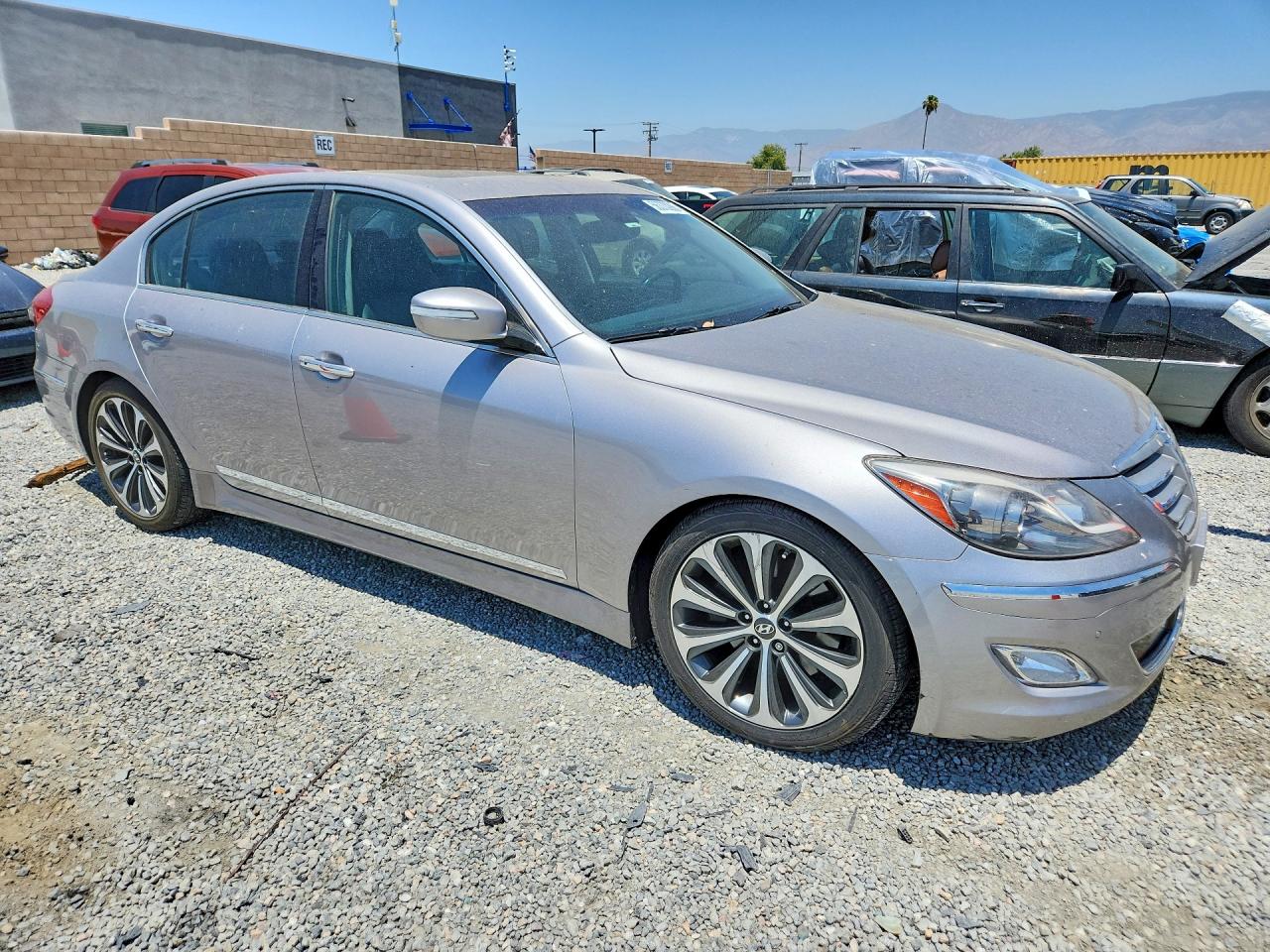 Hyundai Genesis 5.0l