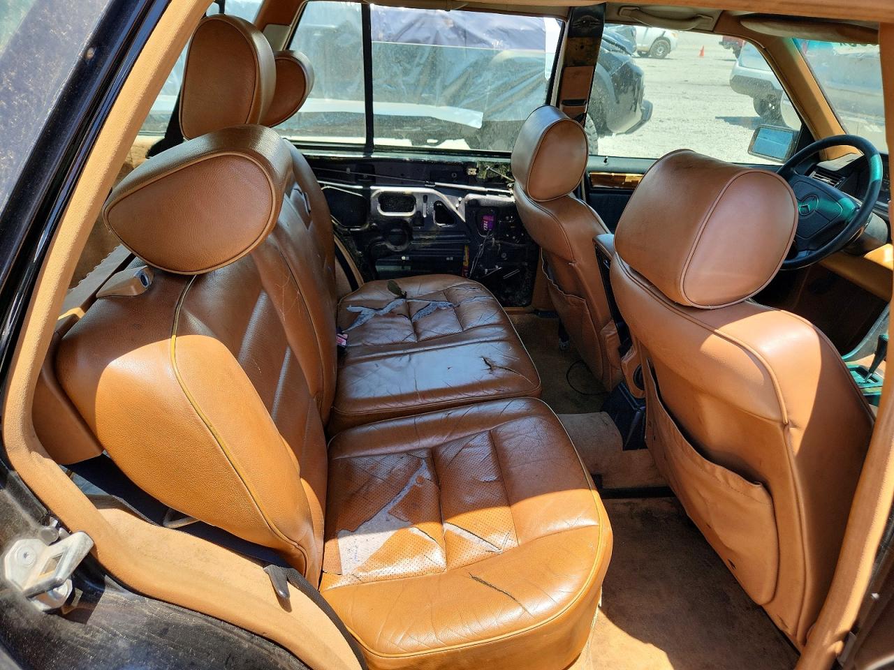 Mercedes-Benz E-Class 320