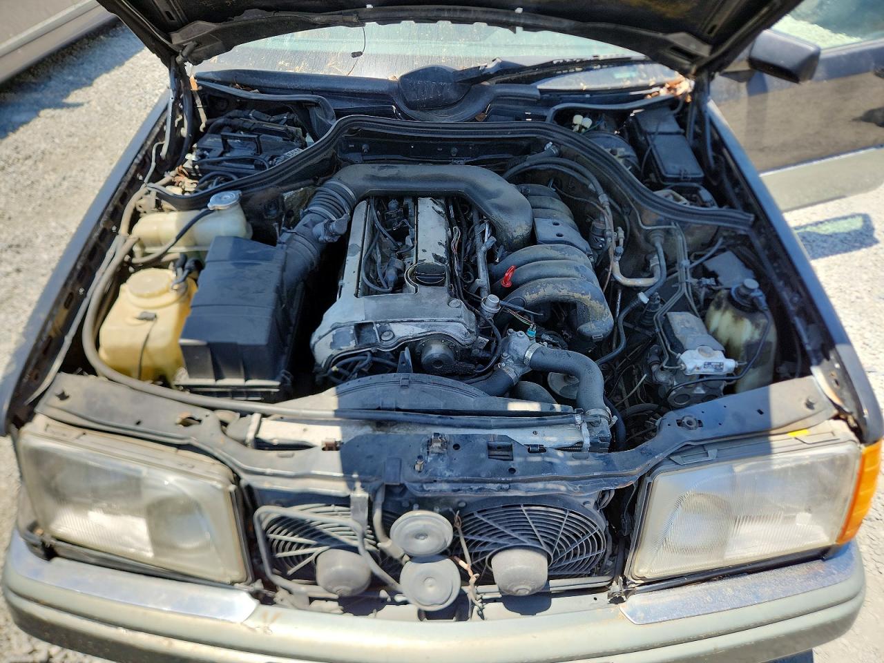 Mercedes-Benz E-Class 320