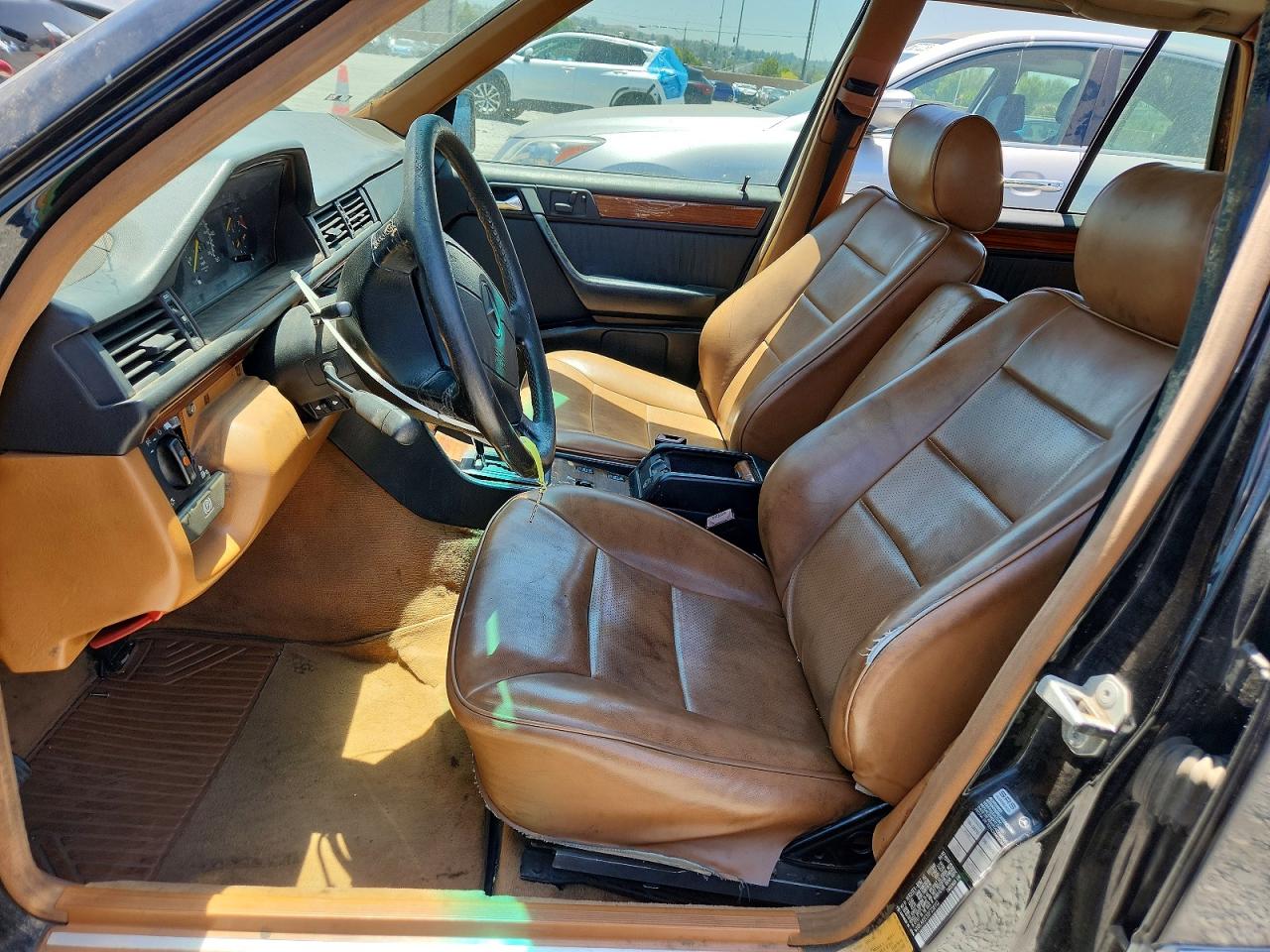 Mercedes-Benz E-Class 320