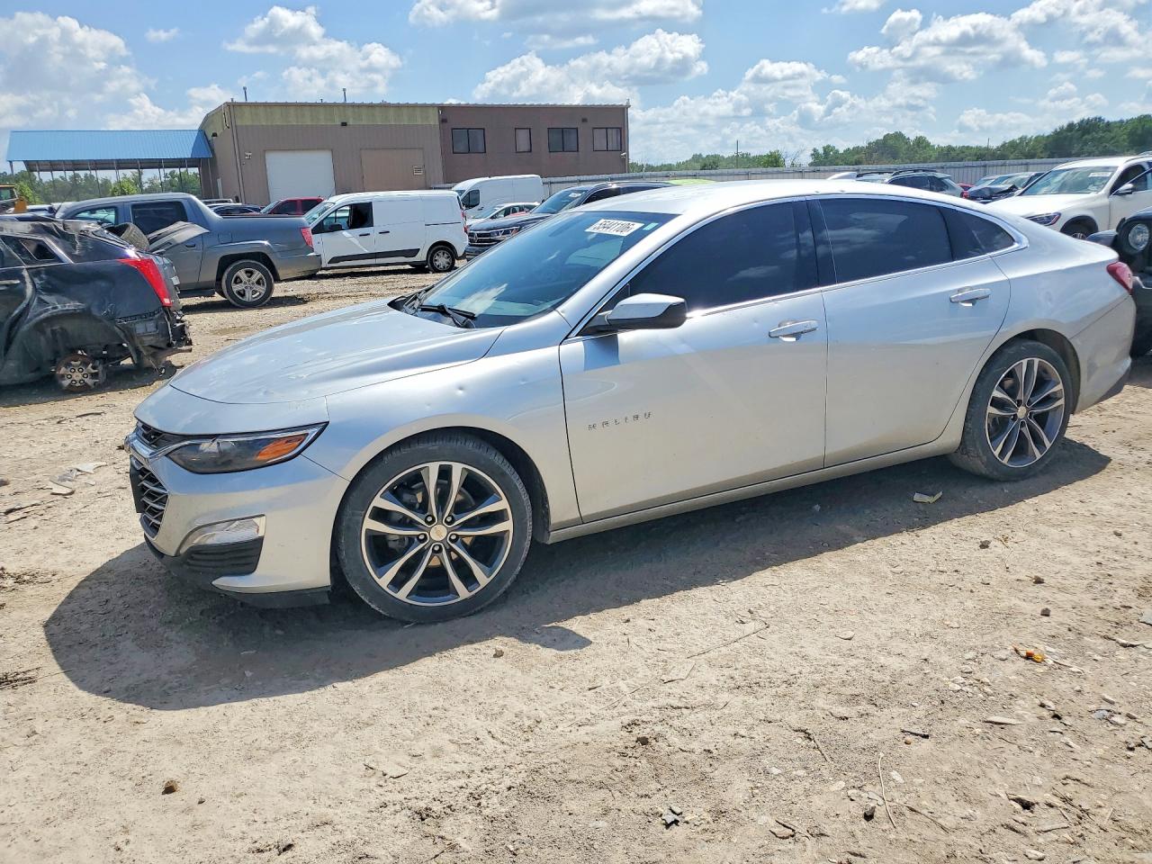 Salvage Chevrolet Malibu Image