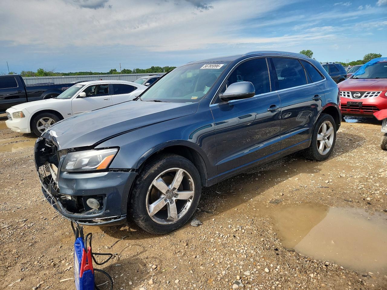 Salvage Audi Q5 Image