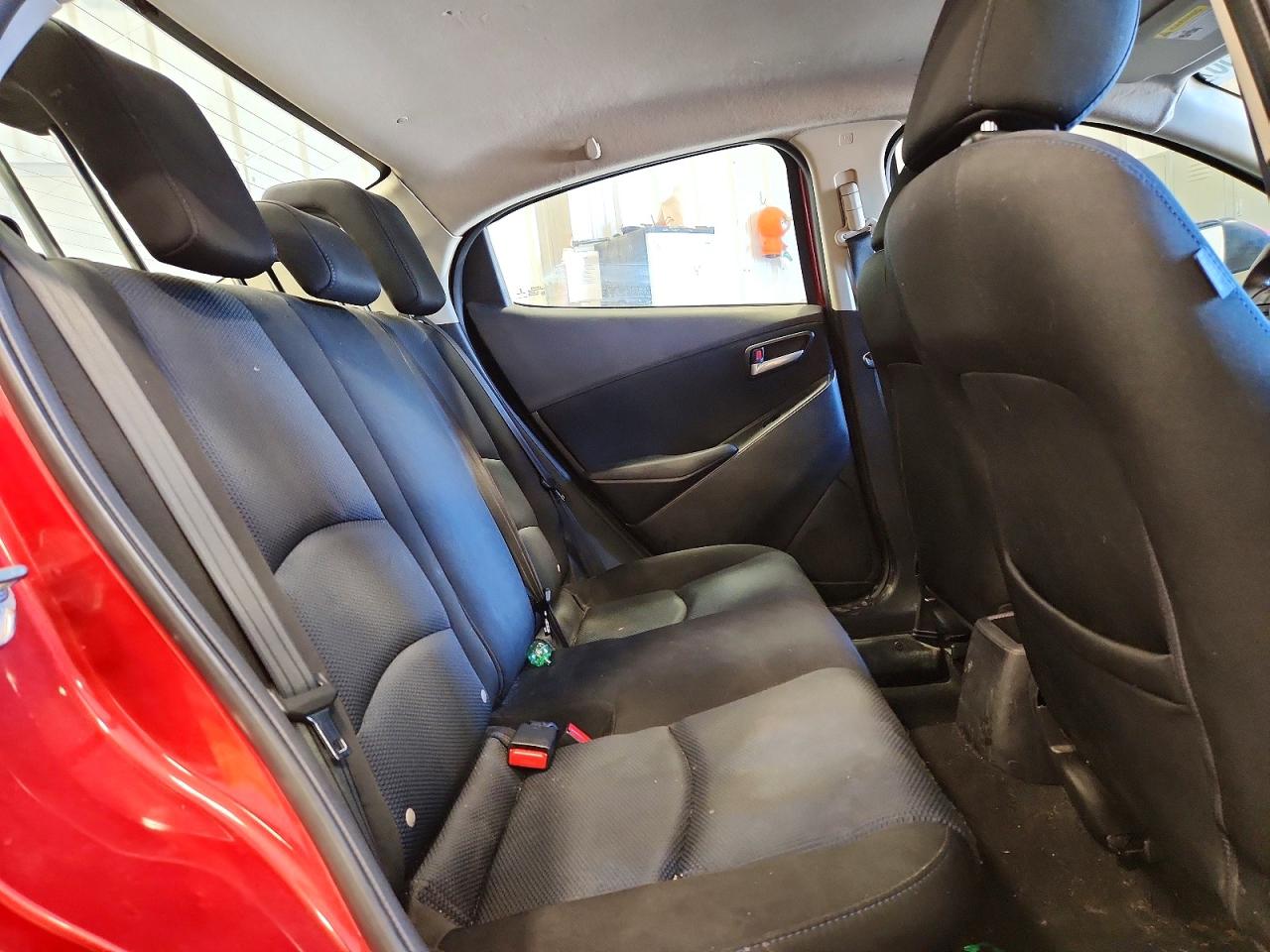 Toyota Yaris Base