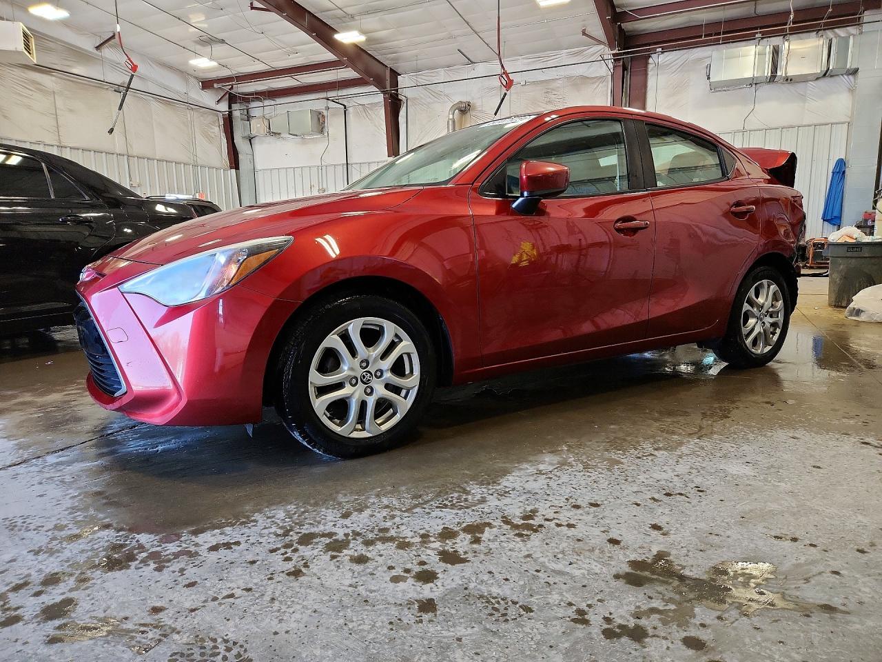 Salvage Toyota Yaris Image