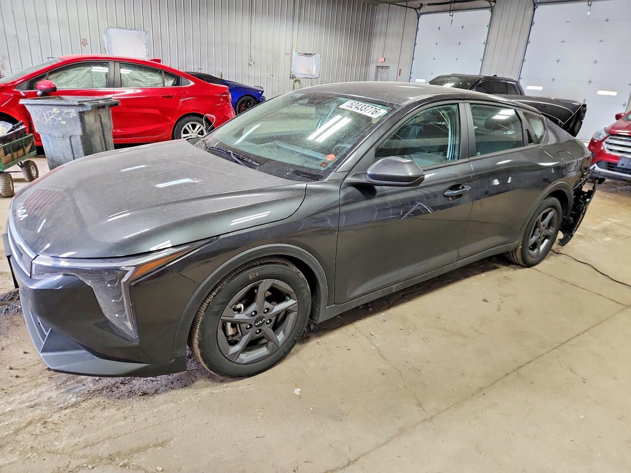 Salvage Kia K4 Image