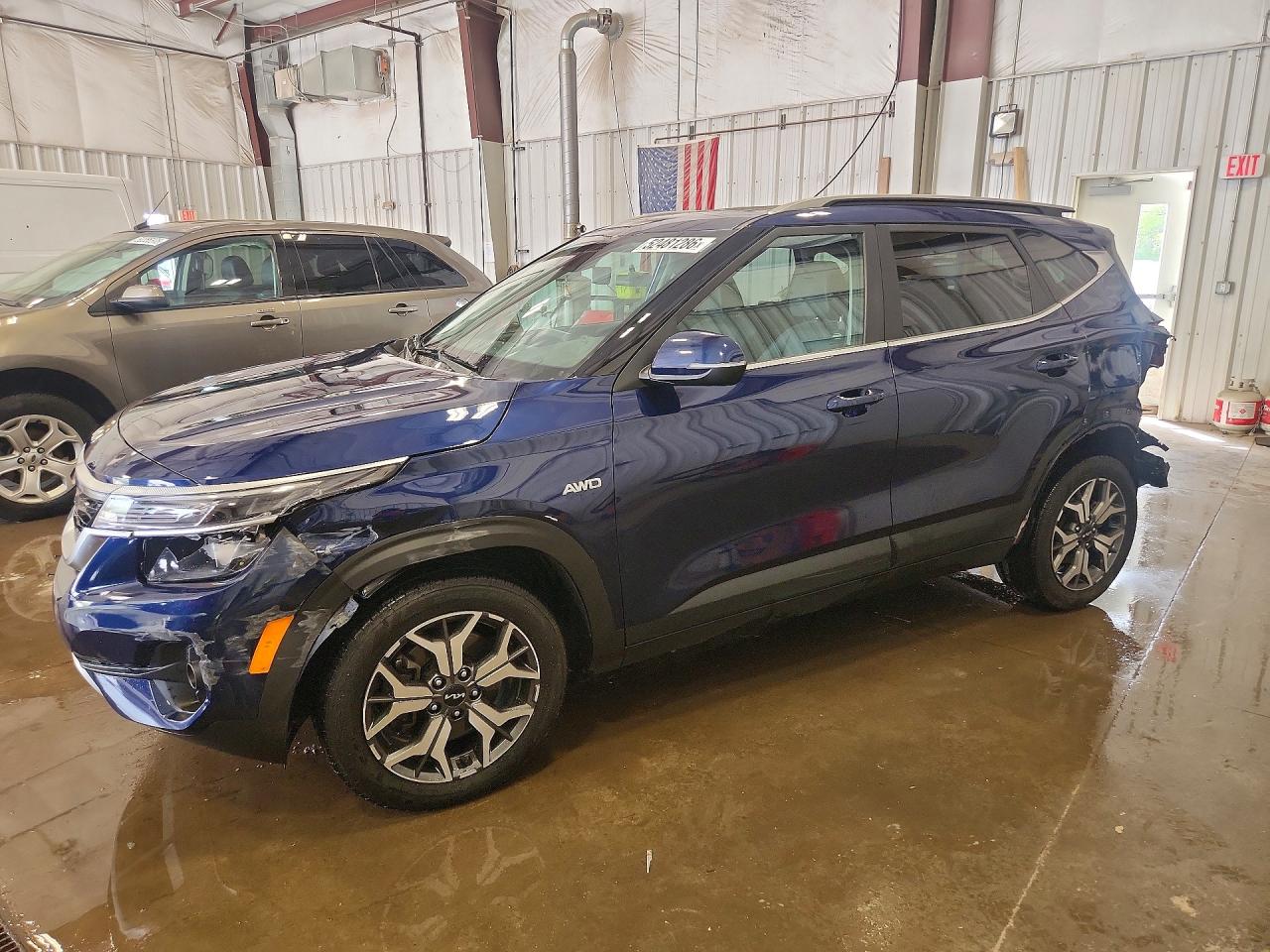Salvage Kia Seltos Image