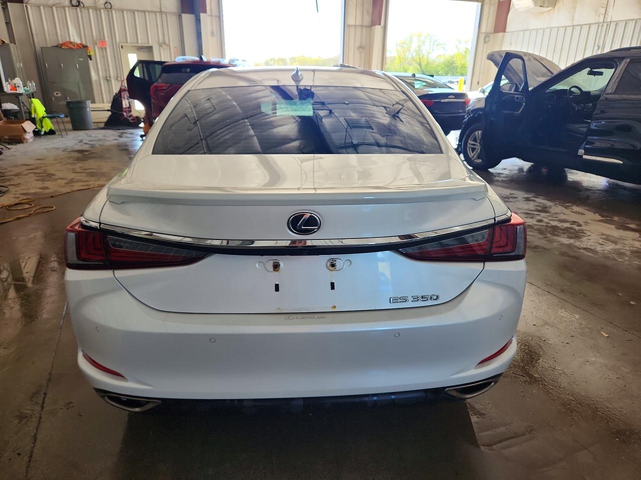 Lexus Es Base