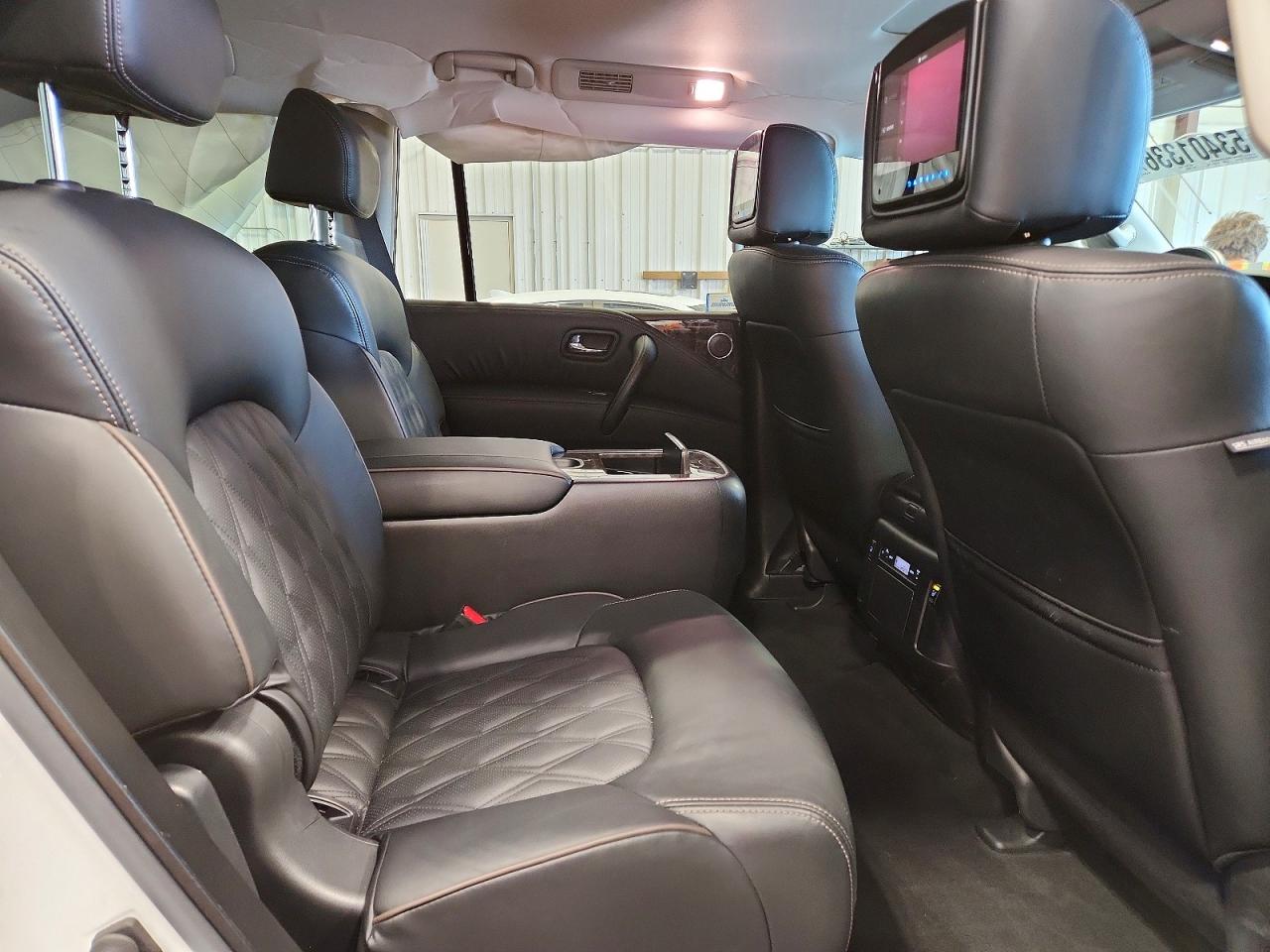 Nissan Armada Platinum