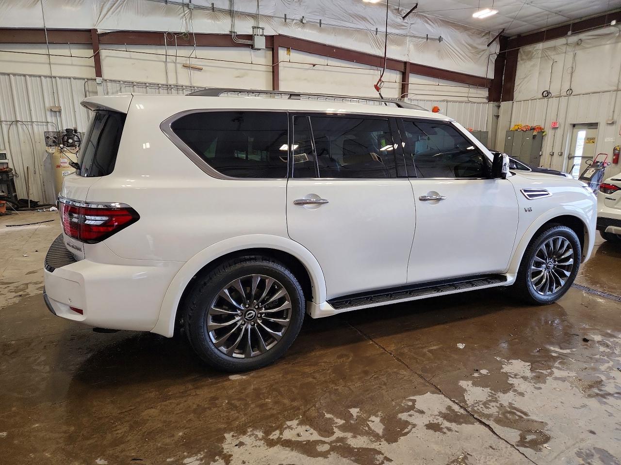Nissan Armada Platinum
