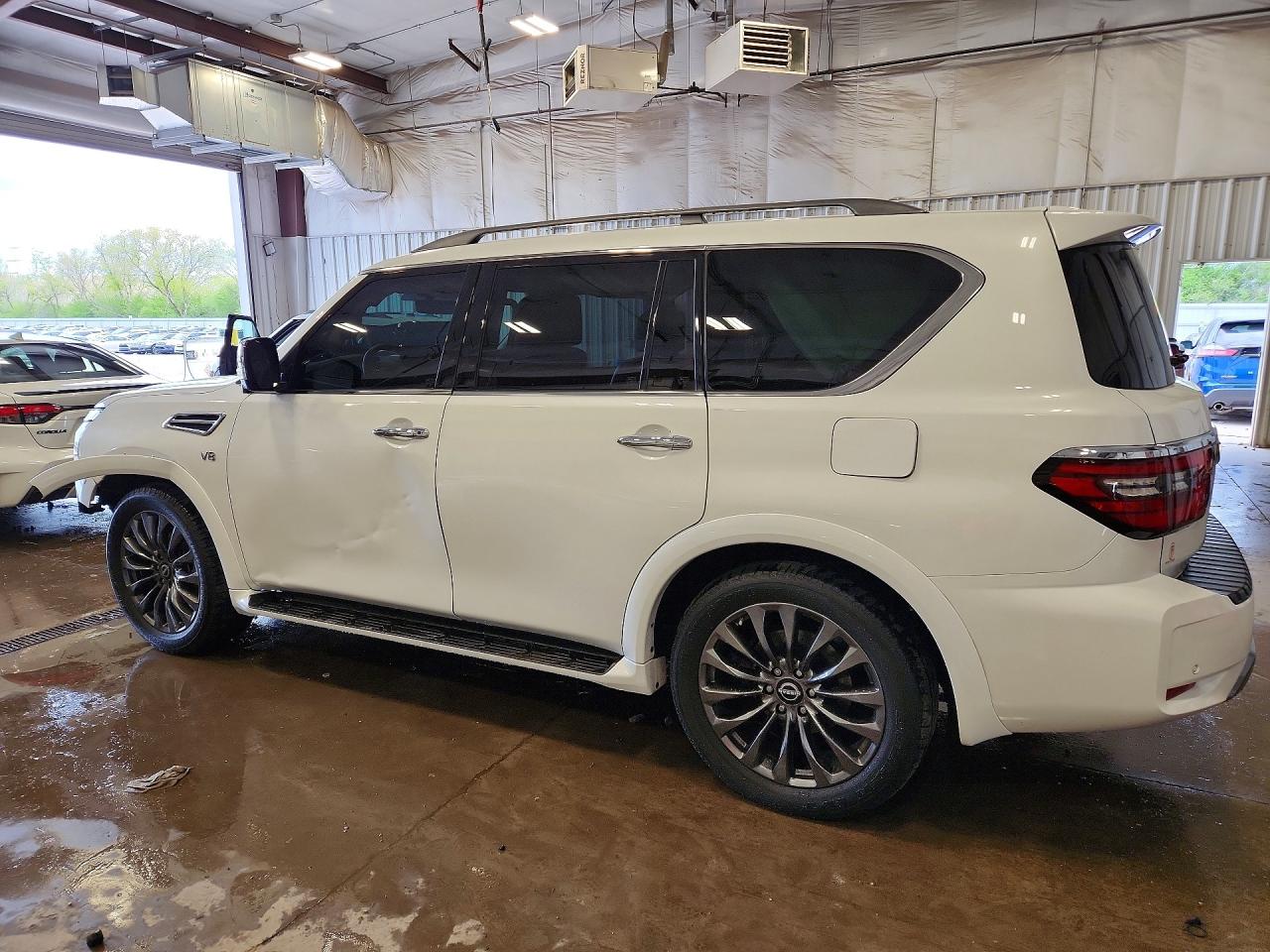 Nissan Armada Platinum