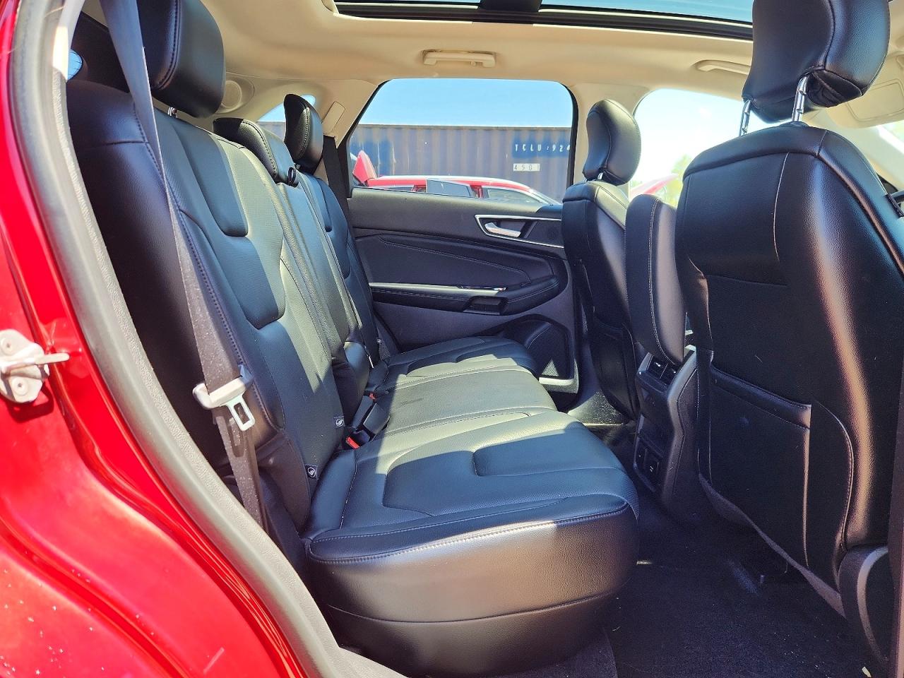 Ford Edge Titanium