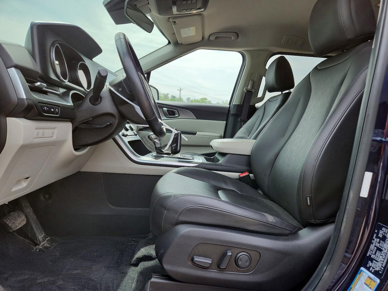 Kia Carnival Lx