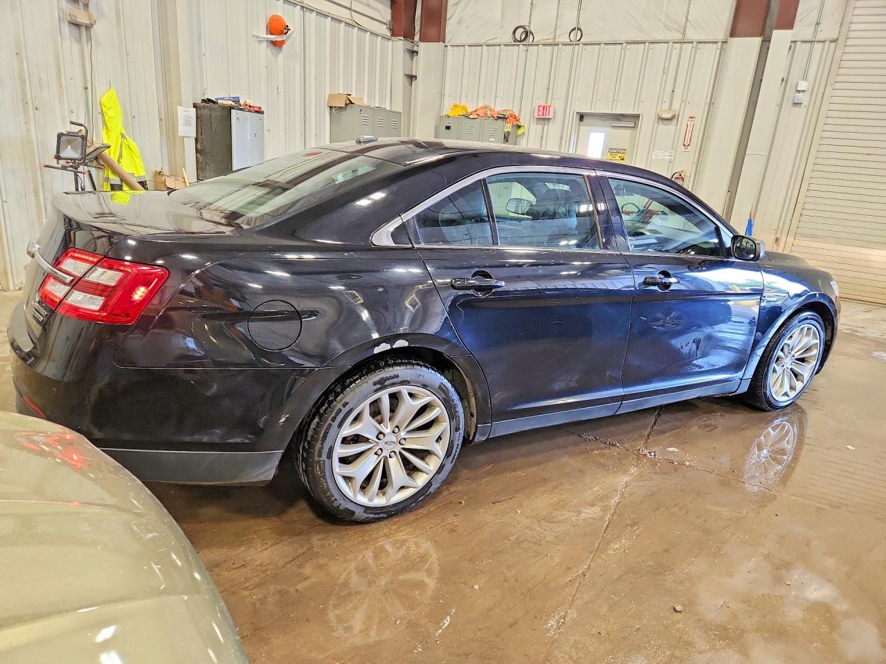 Ford Taurus Limited