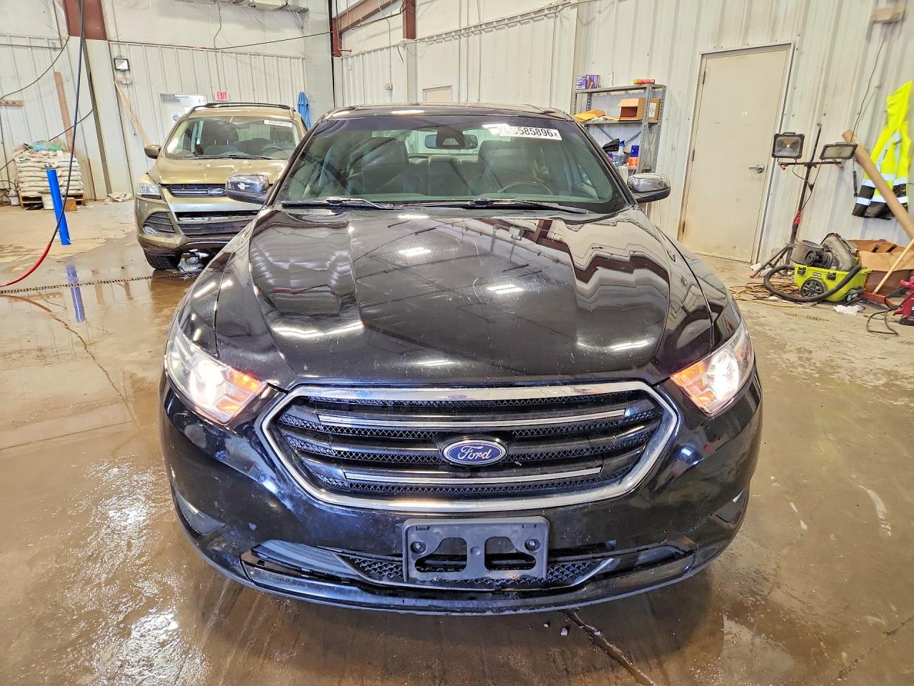 Ford Taurus Limited