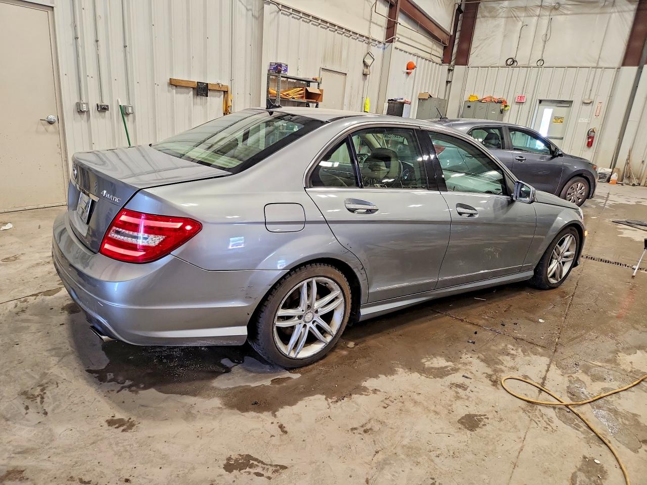 Mercedes-Benz C-Class 300 4matic