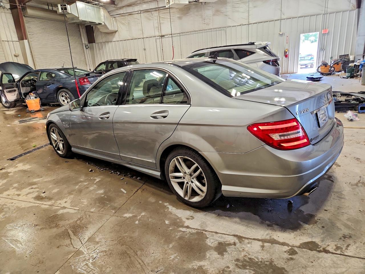Mercedes-Benz C-Class 300 4matic