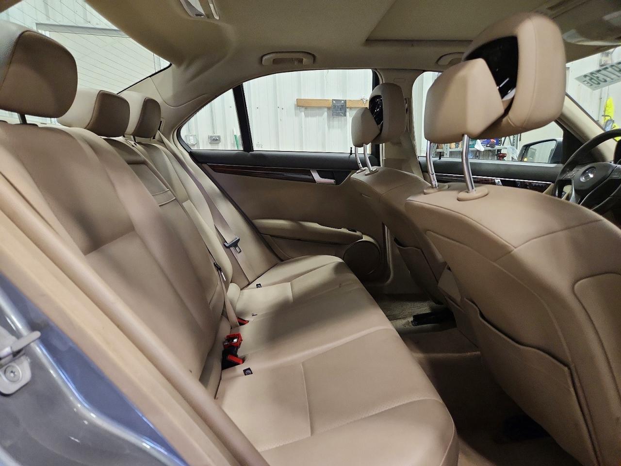 Mercedes-Benz C-Class 300 4matic