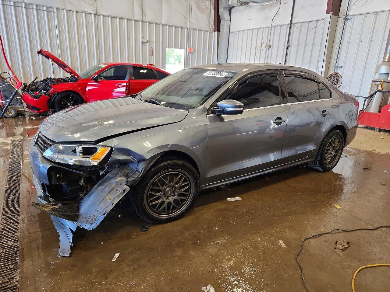 Salvage Volkswagen Jetta Image