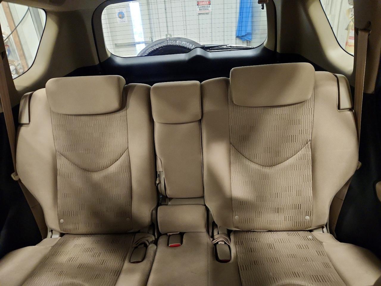 Toyota RAV4 Base