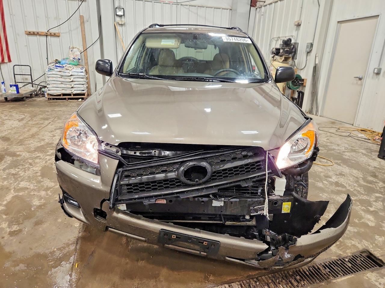 Toyota RAV4 Base