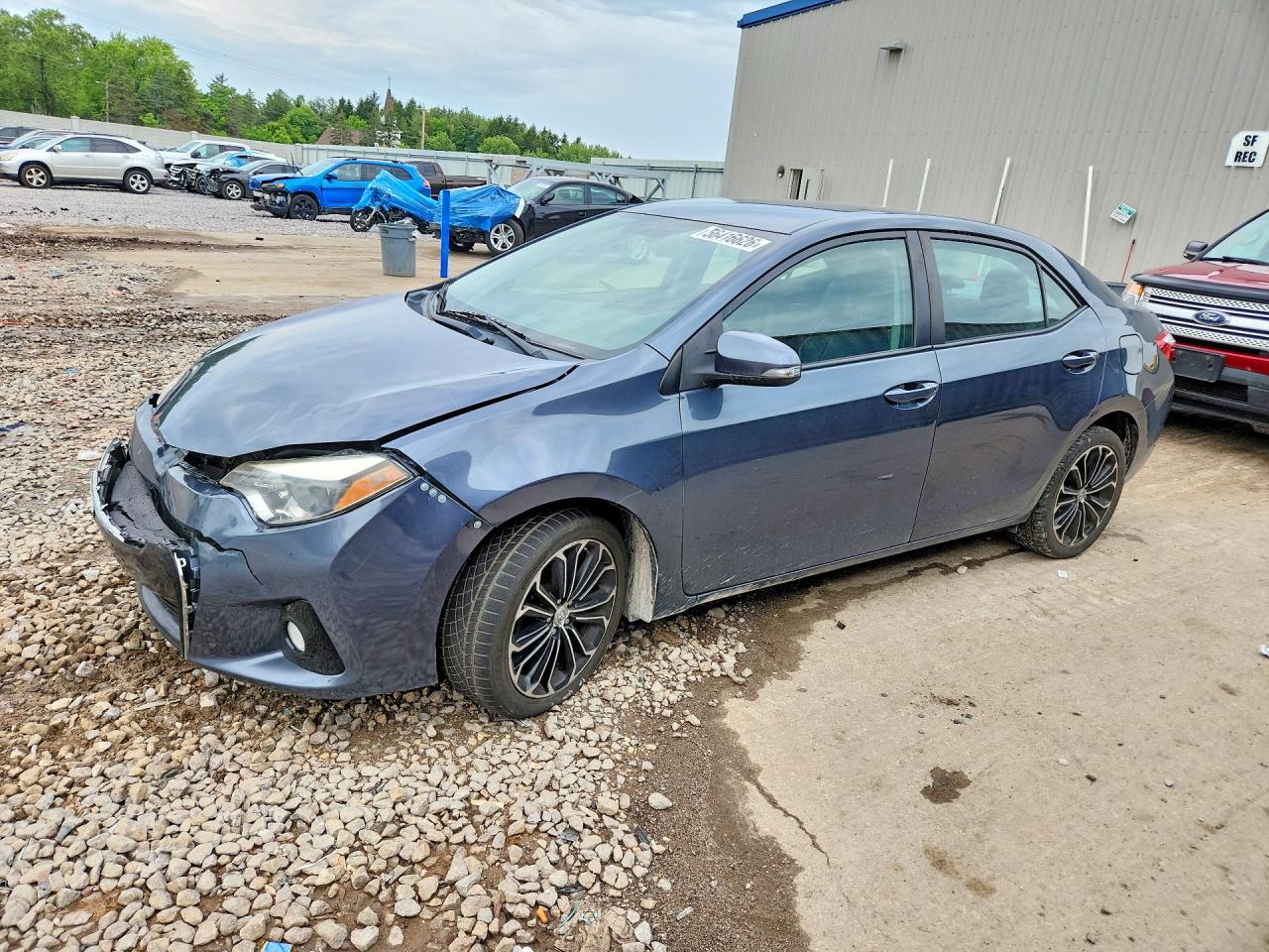 Salvage Toyota Corolla Image