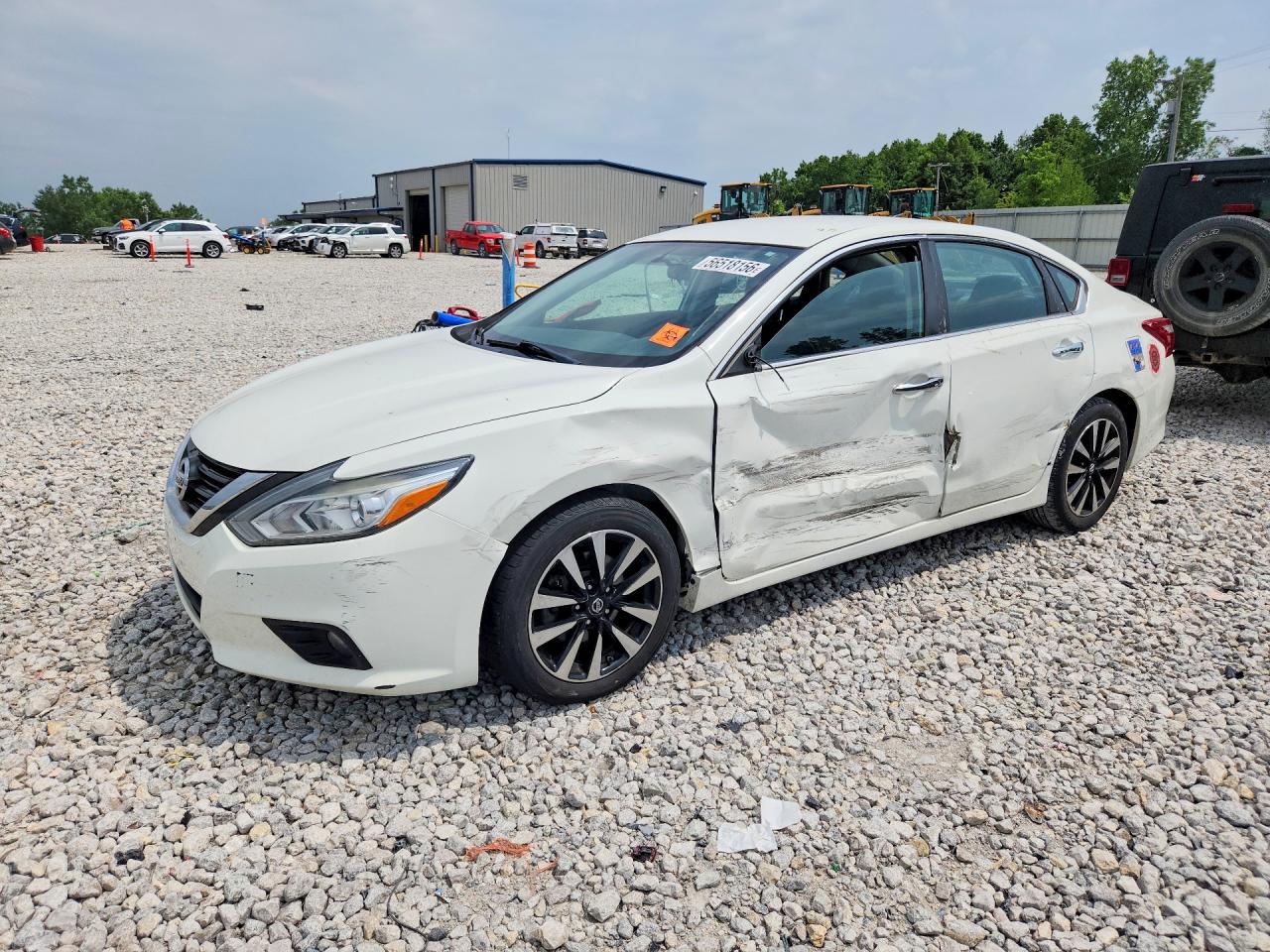 Salvage Nissan Altima Image