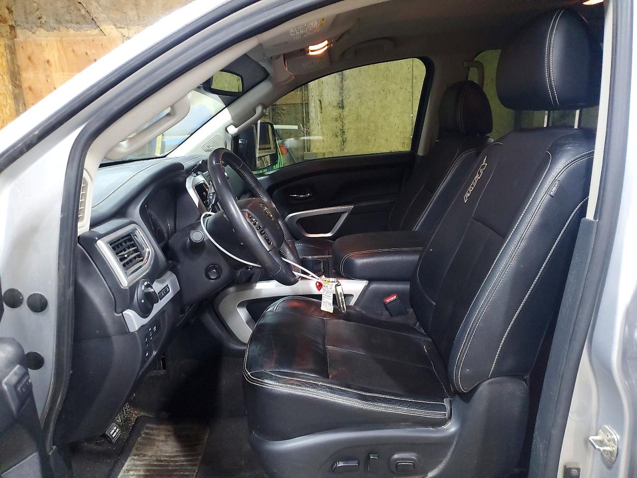 Nissan Titan Pro-4x