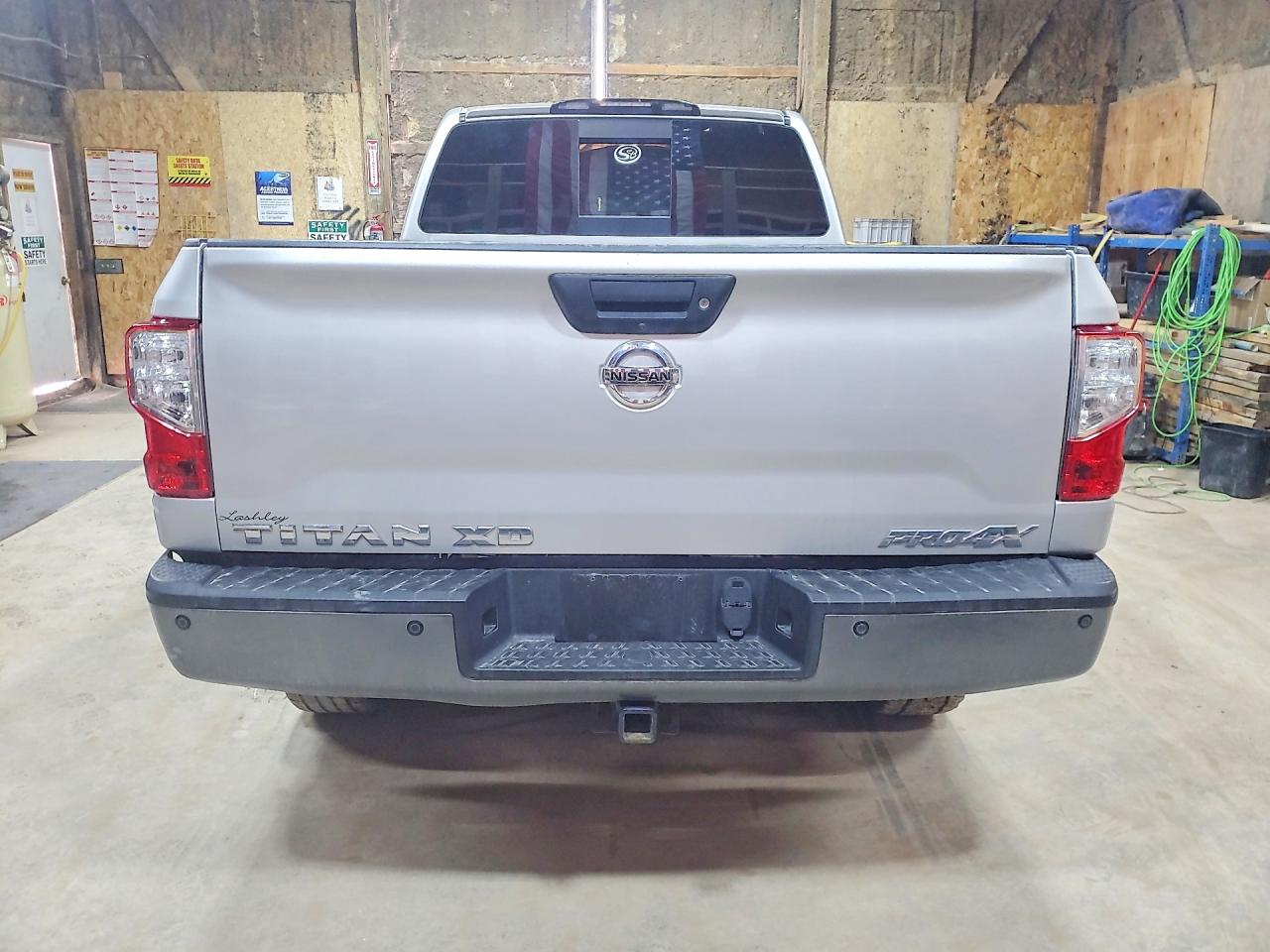 Nissan Titan Pro-4x