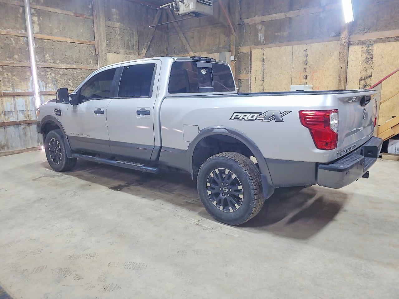 Nissan Titan Pro-4x