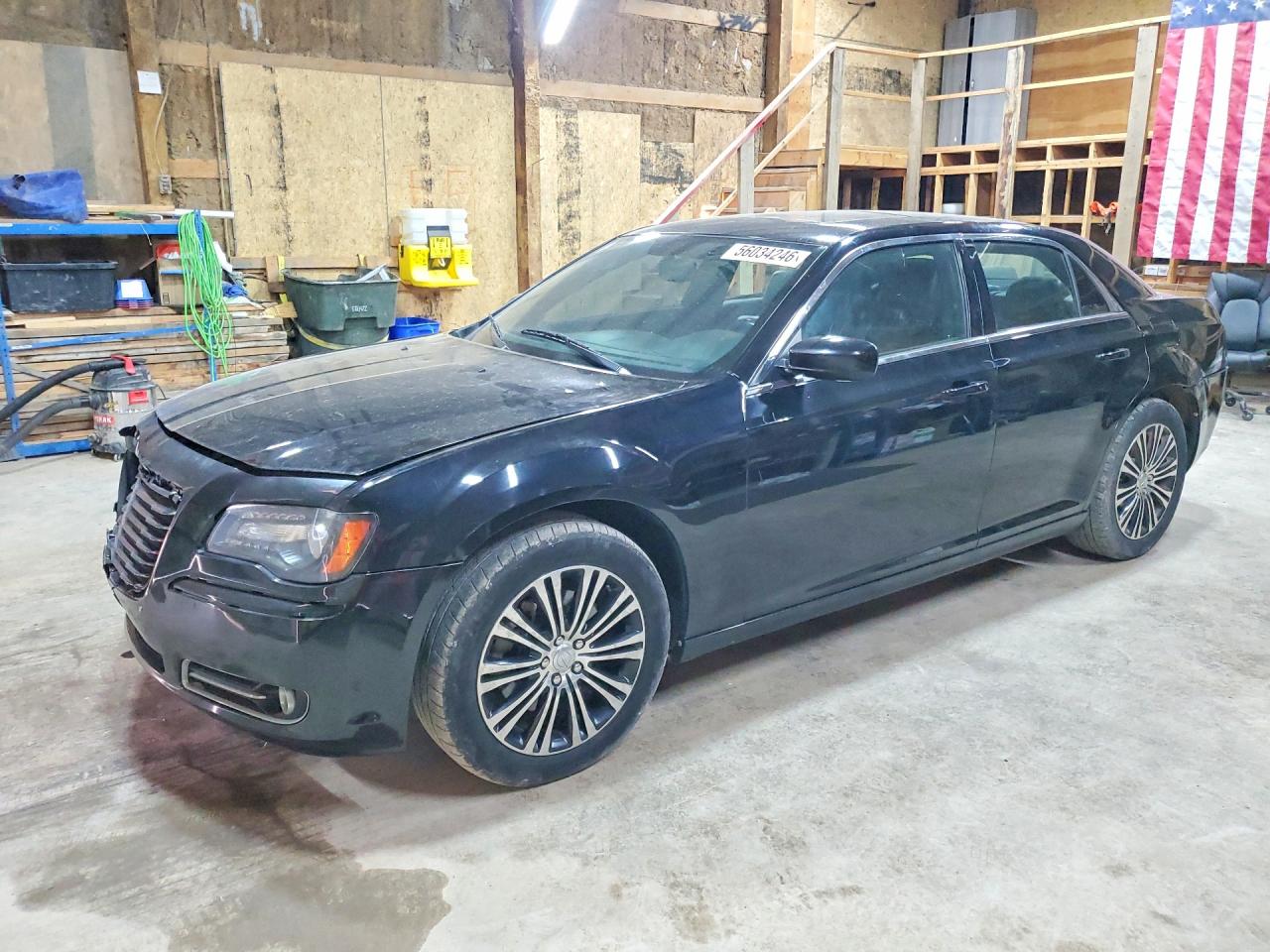 Salvage Chrysler 300 Image