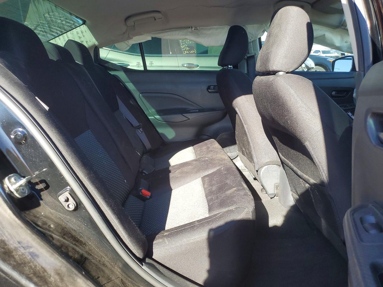 Nissan Versa S