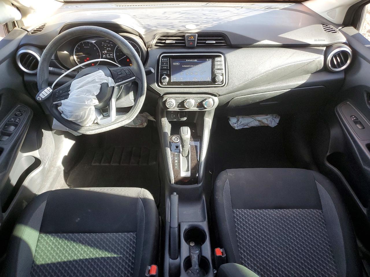 Nissan Versa S