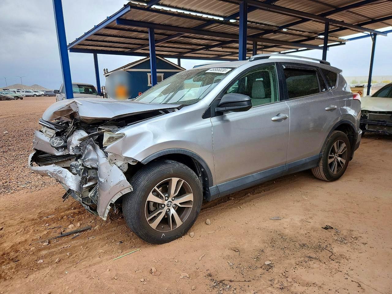 Salvage Toyota RAV4 Image
