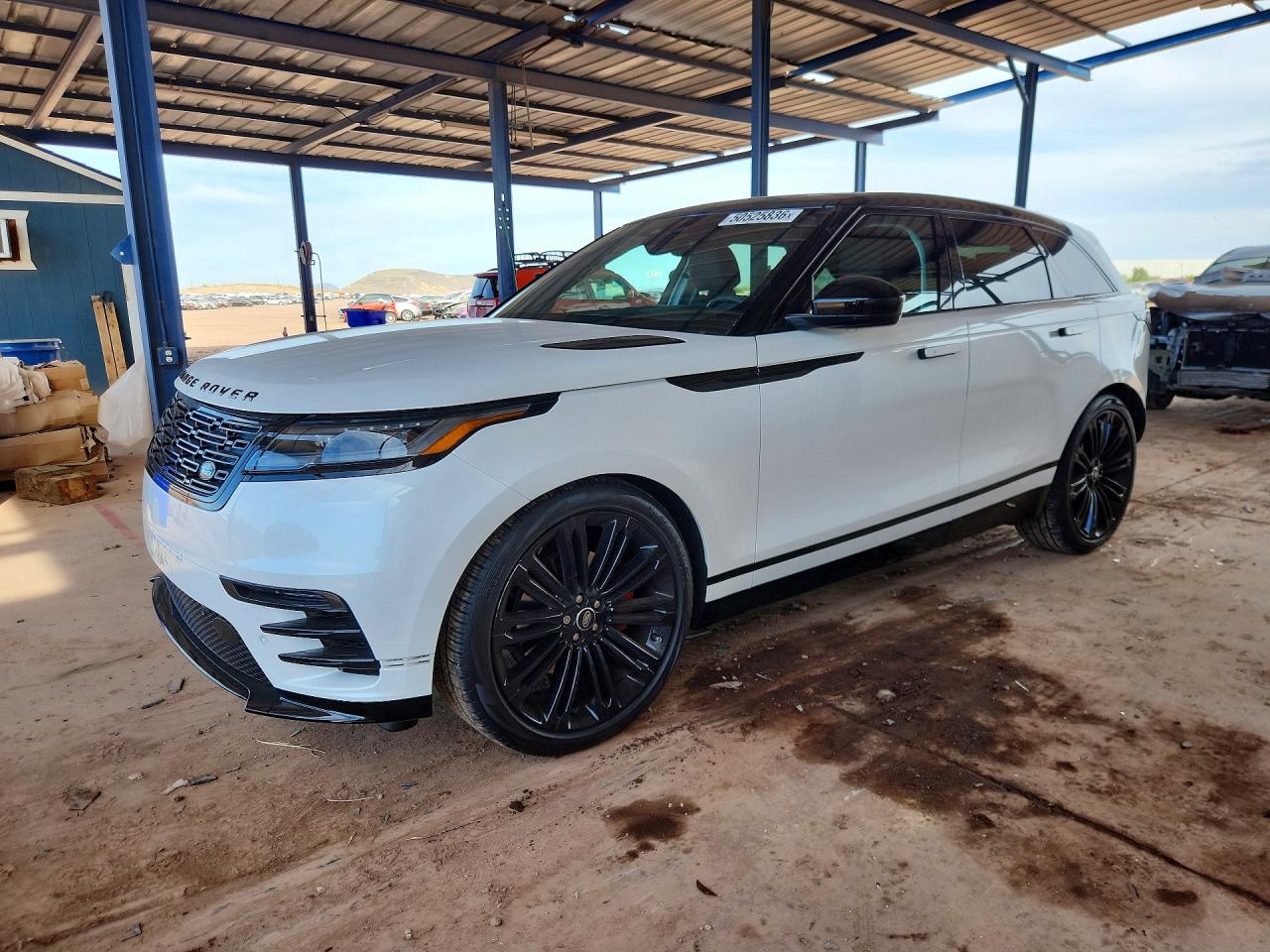 Salvage Land Rover Range Rover Image