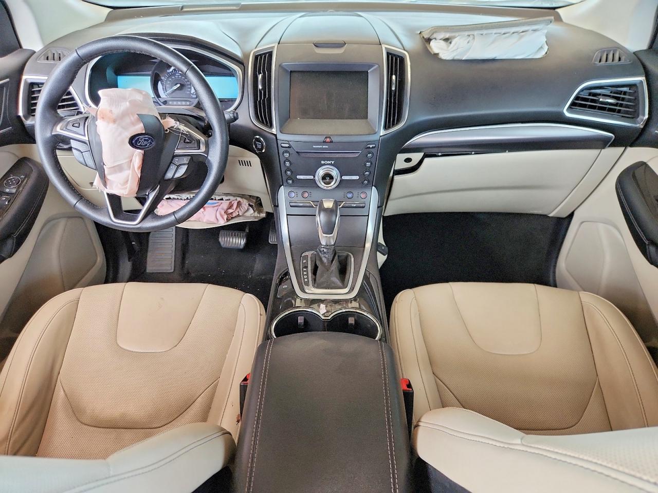 Ford Edge Titanium