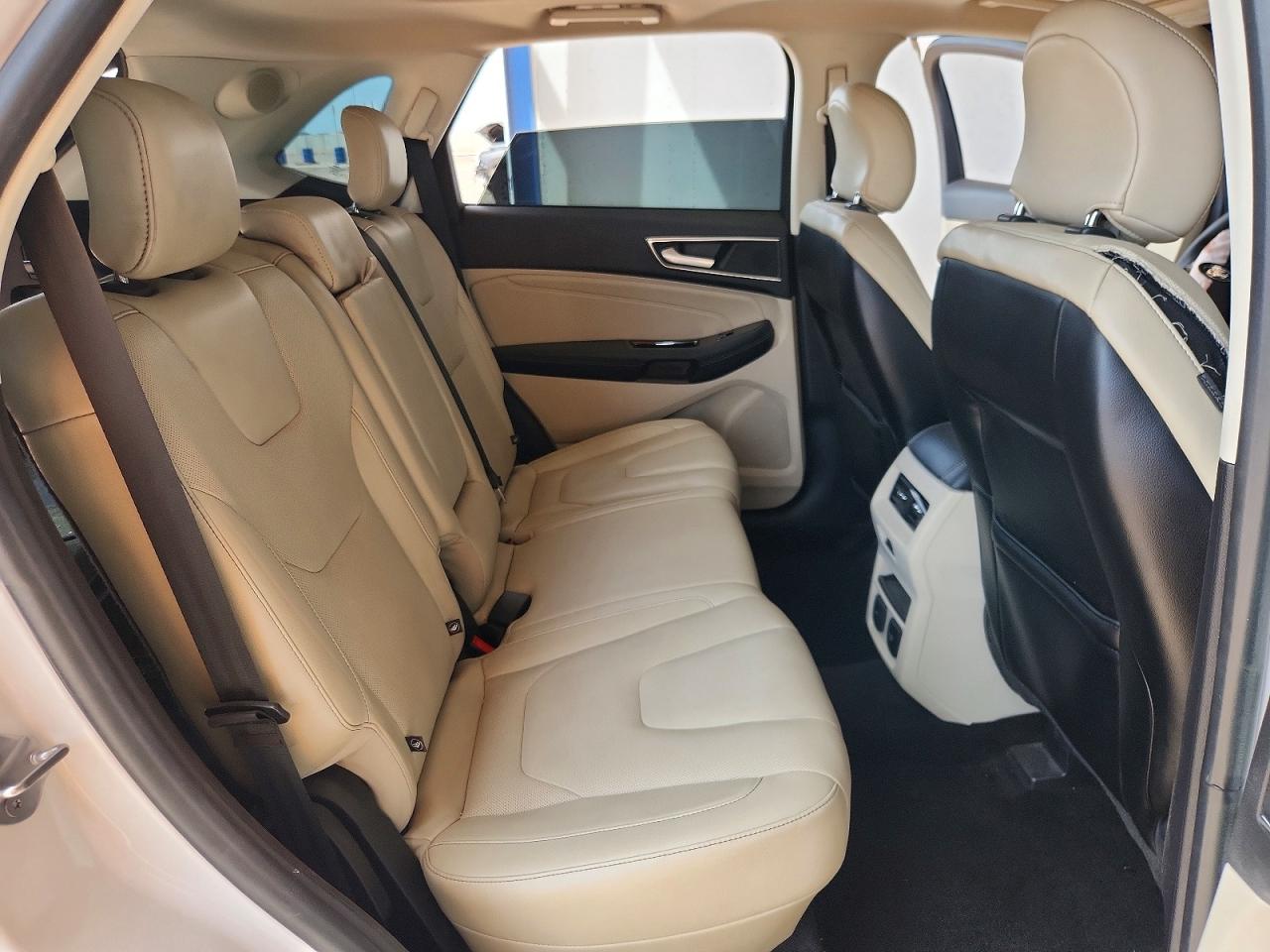 Ford Edge Titanium