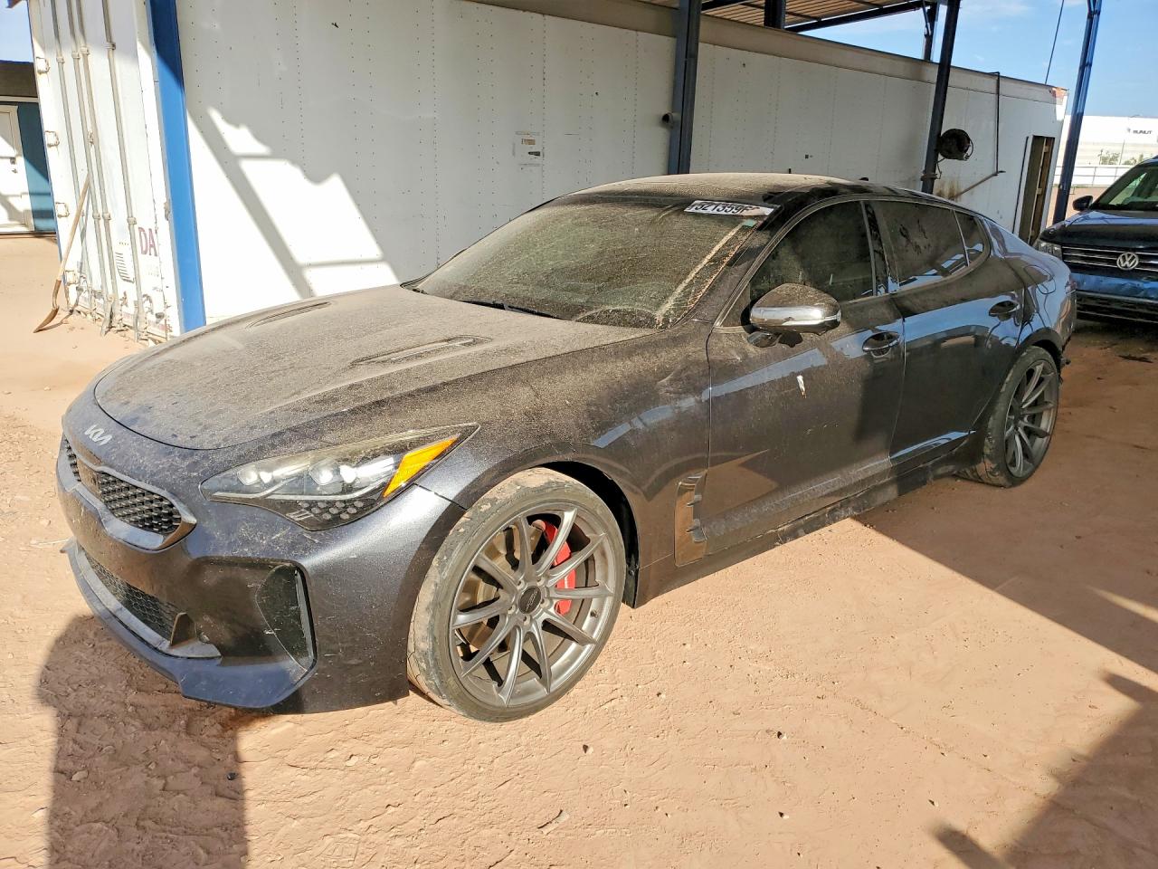 Salvage Kia Stinger Image