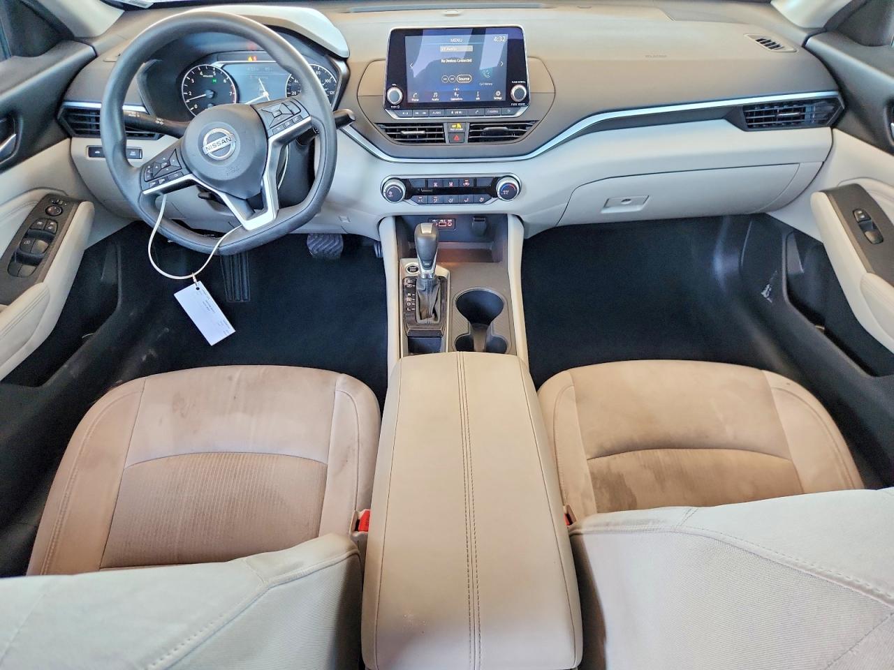 Nissan Altima S