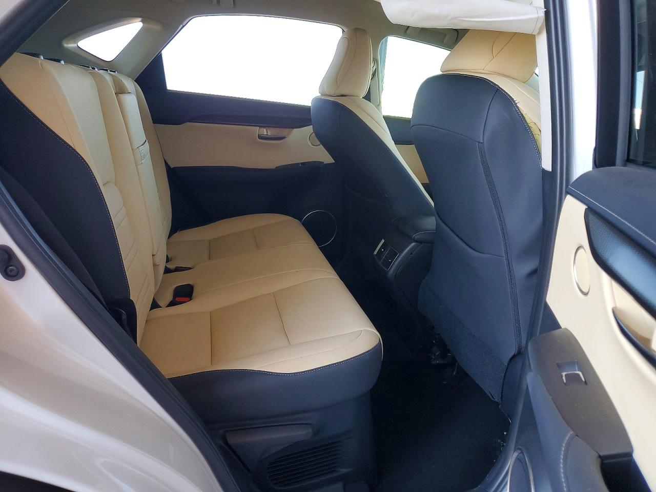 Lexus NX Base