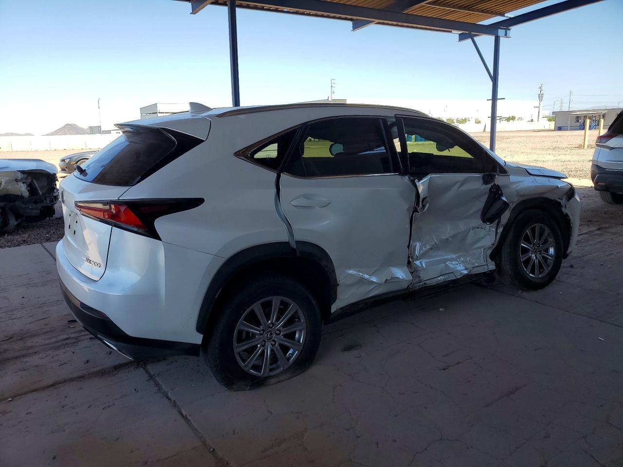 Lexus NX Base