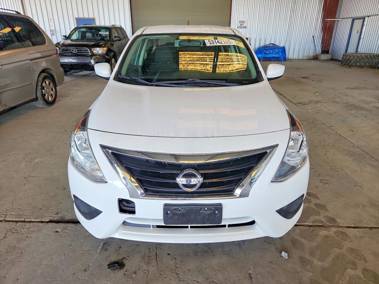 Nissan Versa 1.6 S