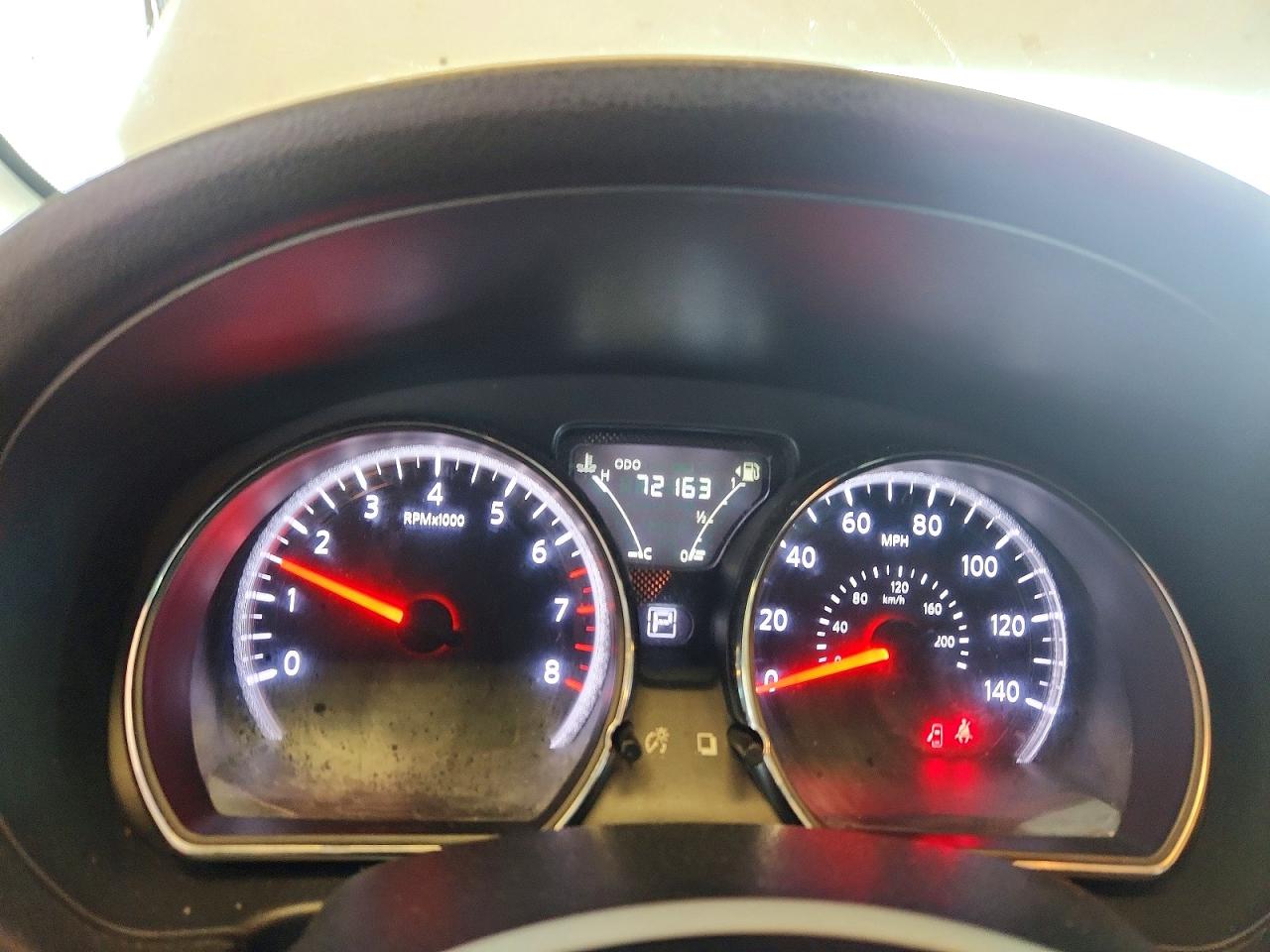 Nissan Versa 1.6 S